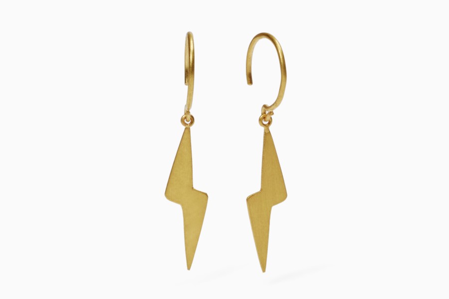 “Coup de Foudre” earrings)